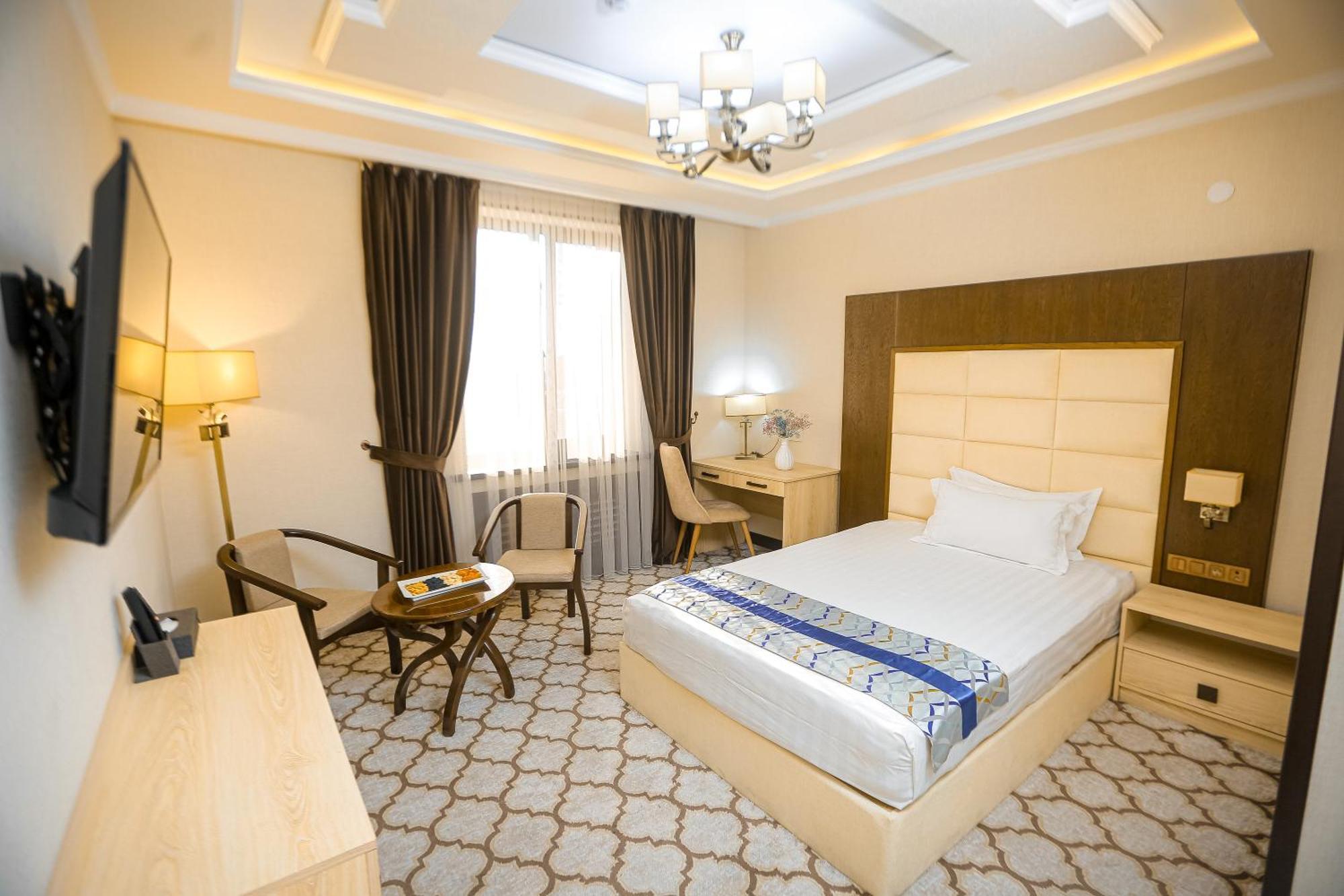 Royal Grand Hotel, Turkistan Exterior foto